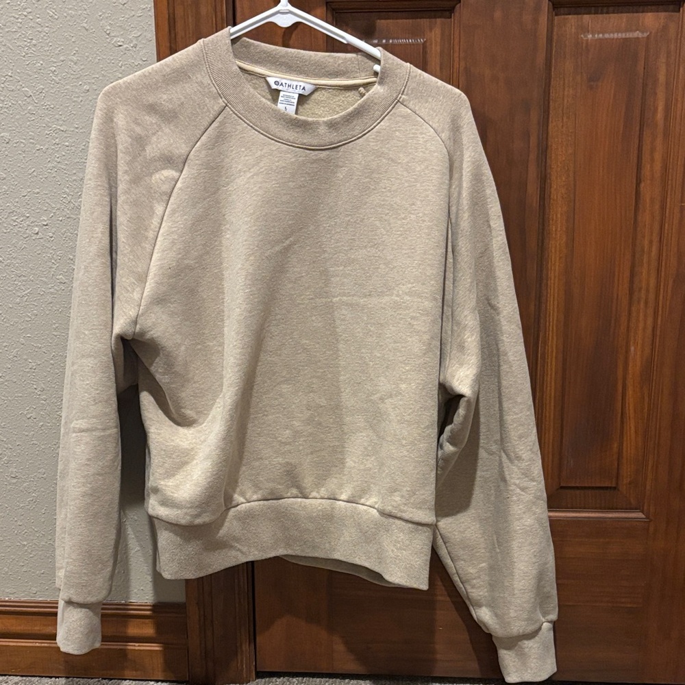 Athleta Women's Crewneck Sweatshirt in Light Beige